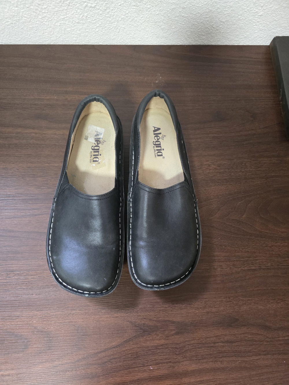 ​Alegria by PG Lite Debra Black Leather Slip On Clogs Mules Shoes Women's Size40